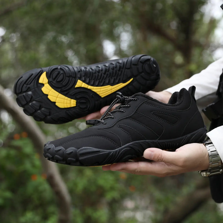 Everest Pro – Water-Resistant Barefoot Shoes with Durable Grip & Cozy Lining