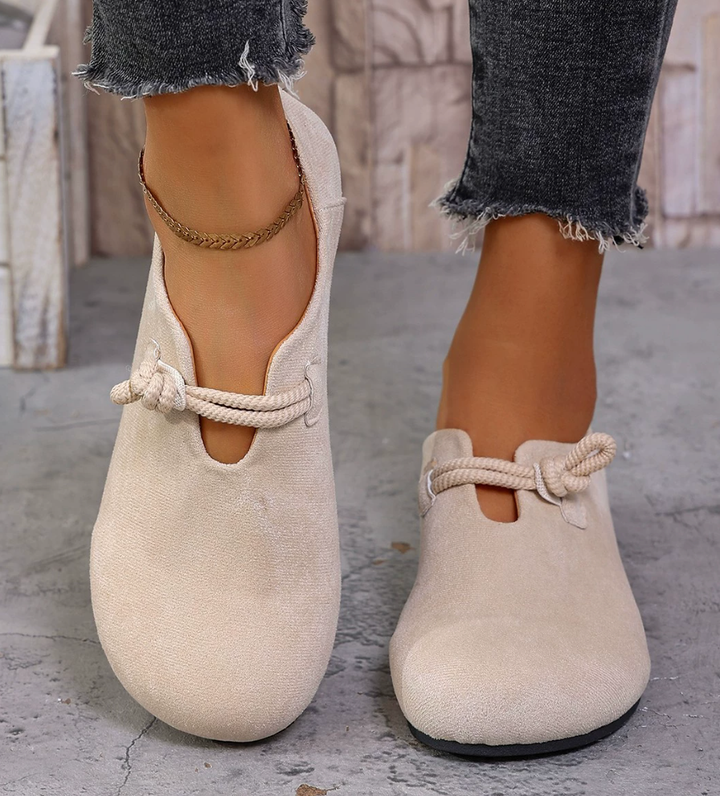 Beoros Style | The Charm